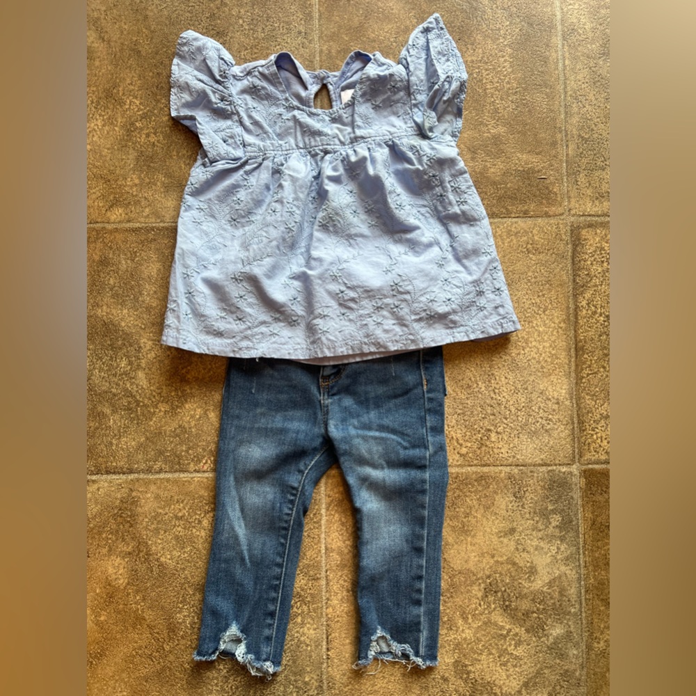 Old Navy Patterned dress top & Blue Ballerina Jeans with Stretch 12-18 months